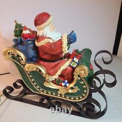 10.75 Santa with Sleigh & Reindeer Tabletop Centerpiece Figures Costco 700645