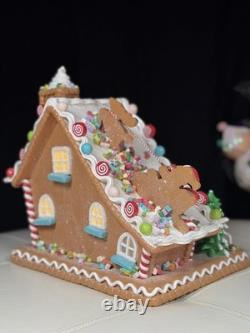 12''Sugarplum Dreams Christmas Gingerbread House Santa Sleigh Reindeer on Roof F