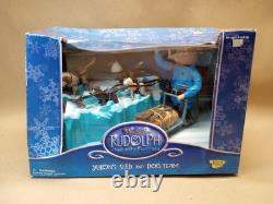 2002 Rudolph Reindeer YUKON'S SLED & DOG TEAM Playing Mantis Memory Lane NEW