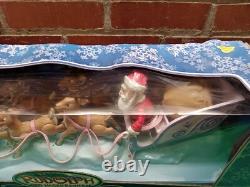 2004 RUDOLPH The Red Nosed Reindeer SANTA's SLEIGH & Reindeer Team In Box