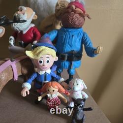 2004 Rudolph The Red Nosed Reindeer SANTA's SLEIGH & Reindeer Team LOT