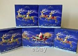 2005 Hallmark Santa's Midnight Ride Table Top Dash Away Sleigh & 8 Reindeer NEW