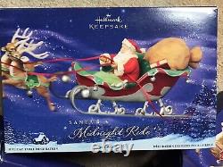 2005 Hallmark Santas Midnight Ride Dash Away Sleigh 8 Reindeer Table Shelf Decor