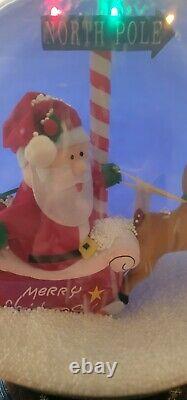 2006 Gemmy Santa and Reindeer Sleigh Tabletop globe 16 in Tall Very Rare Large