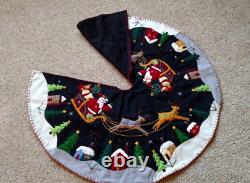 31 Hand made Wool SANTA Sleigh REINDEER Snow Village Scene CHRISTMAS TREE SKIRT