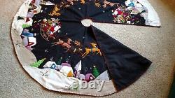 46 47 Hand made Wool SANTA SLEIGH REINDEER Scene CHRISTMAS TREE SKIRT