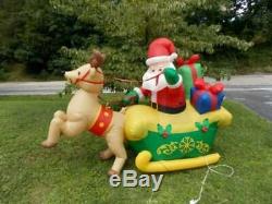 8' Gemmy Holiday Christmas Inflatable Santa withGifts Sleigh & Reindeer 2002