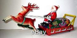 AUTOMATE-SANTA CLAUS ON REINDEER SLEIGH -FONCTIONNE+VIDEO-M. T Co. MADE IN JAPAN