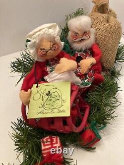 Annalee original Christmas Holiday Sleigh Decoration w Santa Mrs Claus Reindeer