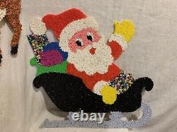 Christmas Melted Plastic Popcorn Decoration Santa Sleigh 3 Reindeer Noel (5) VTG