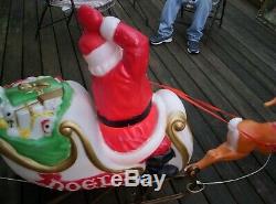 Collectible Blow Mold Santa Sleigh Reindeer Yard Display Works Great! U. S. A