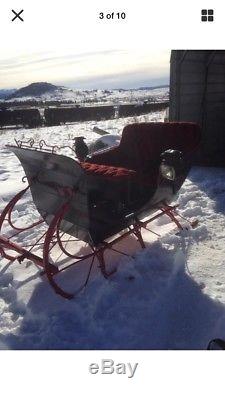 Cutter Santa Christmas Sleigh Horse Reindeer Prop Decoration