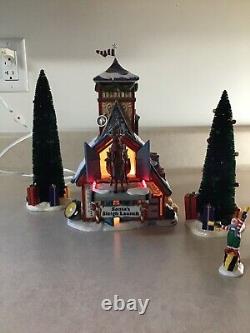 Department 56 Santas Sleigh Launch Northpole Series Gift Set 2001 Retired