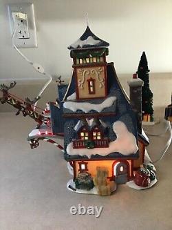 Department 56 Santas Sleigh Launch Northpole Series Gift Set 2001 Retired