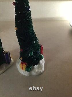 Department 56 Santas Sleigh Launch Northpole Series Gift Set 2001 Retired