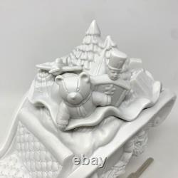 Dept 56 Winter Silhouette Santa's Sleigh 4 Reindeer White Porcelain / Metal Base