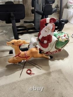 Empire santa and sleigh + 1 reindeer blowmold