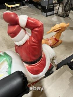 Empire santa and sleigh + 1 reindeer blowmold