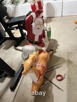 Empire santa and sleigh + 1 reindeer blowmold