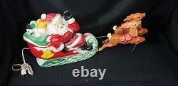 Empire vintage plastic Santa sleigh and reindeer Blow Mold-1970 RARE