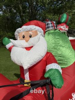 Gemmy Airblown Christmas Inflatable Deluxe Santa Sleigh And Reindeer