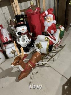 General foam santa in sleigh +1 reindeer blowmold 72