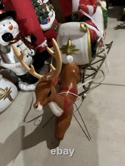 General foam santa in sleigh +1 reindeer blowmold 72