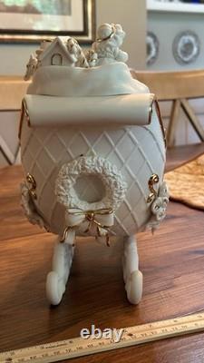 Grandeur Noel Porcelain 2000 Santa Sleigh Collector 4Pc Christmas Decoration Box