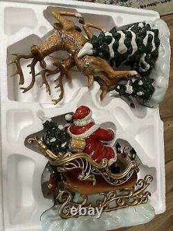 Grandeur Noel Porcelain Santa In Sleigh & Reindeer Set Collector's Edition 2003