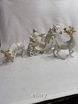 Grandeur Noel Porcelain Santa Sleigh Reindeer Collector's Edition 2000 Boxed