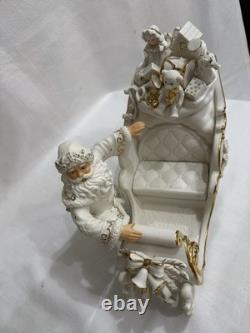 Grandeur Noel Porcelain Santa Sleigh Reindeer Collector's Edition 2000 Boxed