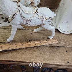 Grandeur Noel Porcelain Santa and Sleigh Set Box Reindeer 2001 Collectors READ