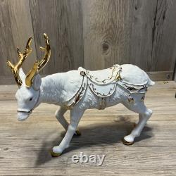 Grandeur Noel Porcelain Santa and Sleigh Set with Reindeer 2001 Collectors Edition