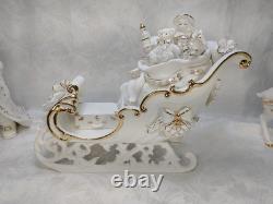 Grandeur Noel Porcelain Santa and Sleigh Set with Reindeer 2001 Pristine