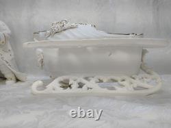 Grandeur Noel Porcelain Santa and Sleigh Set with Reindeer 2001 Pristine