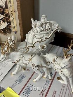 Grandeur Porcelain Santa and Sleigh Set with Reindeer 2001 Collectors Edition NEW