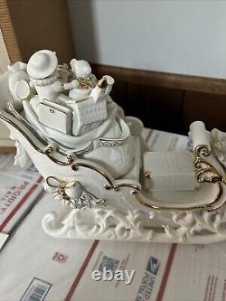 Grandeur Porcelain Santa and Sleigh Set with Reindeer 2001 Collectors Edition NEW