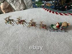 HALLMARK 2005 SANTA'S MIDNIGHT RIDE Missing Red Rein 8 Reindeer Santa Sleigh