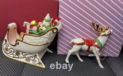 Hallmark 2017 Santa's Sleigh & Reindeer KOC Keepsake Ornament (Includes Santa)