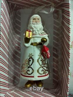 Hallmark 2017 Santa's Sleigh & Reindeer KOC Keepsake Ornament (Includes Santa)