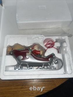 Hallmark Santa Midnight Ride Table Top Dash Away Sleigh & 8 Reindeer Set 2005