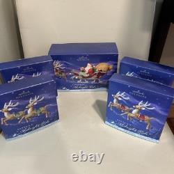 Hallmark Santa Midnight Ride Table Top Dash Away Sleigh & 8 Reindeer Set 2005