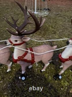 Home Depot 9 ft. Giant-Sized LED Santa's Sleigh with Reindeer Holiday USED 2025
