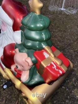 Home Depot 9 ft. Giant-Sized LED Santa's Sleigh with Reindeer Holiday USED 2025