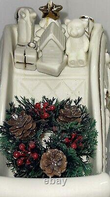 Kirkland's Santa Reindeer Sleigh Tree White Gold Figure Set B3