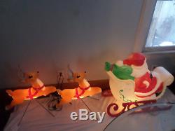 LARGE VTG Grand Venture Santa Sleigh Reindeer's Lighted Blow Mold Yard Decor