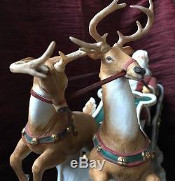 LENOX Figurine SANTA'S MAGICAL JOURNEY wooden base Sleigh Reindeer 1993