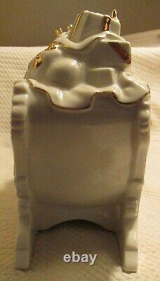 LENOX Santa With Sleigh & Reindeer Christmas Figurine Porcelain withGold Trim MINT