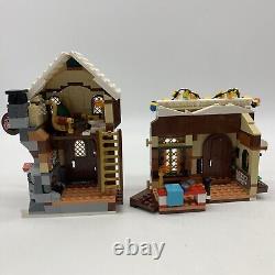 Lego Creator 10245 Christmas Santas Workshop Sleigh Elf Reindeer 99% Complete