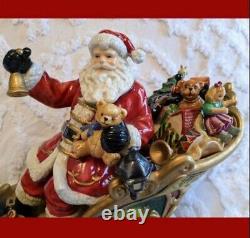 Member's Mark Christmas Santa Sleigh withReindeer LARGE Centerpiece Decor withBox A+